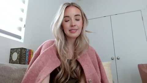 vegansoda @ myfreecams on 20240227