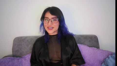 emily_2016 @ myfreecams on 20240228