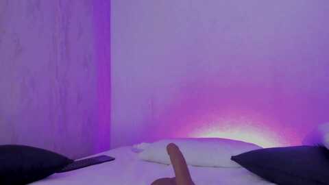 missvioleta @ myfreecams on 20240228