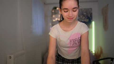 gia_paige18 @ myfreecams on 20240229