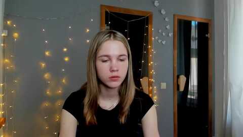 kate_lewiss @ myfreecams on 20240229