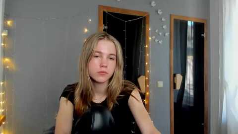 kate_lewiss @ myfreecams on 20240229