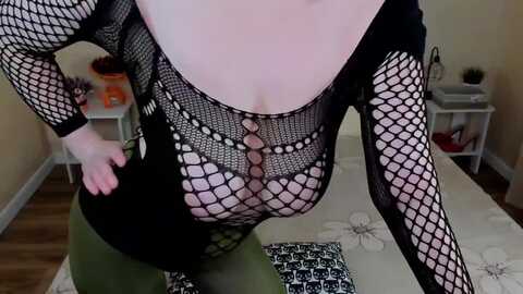 sofiareginald @ myfreecams on 20240229
