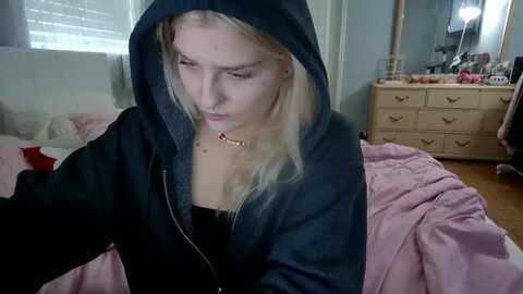 duckchan0 @ myfreecams on 20240301