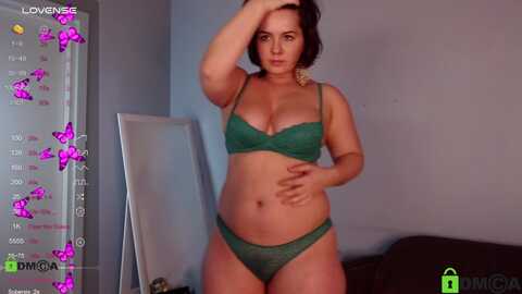 missshymira @ myfreecams on 20240301