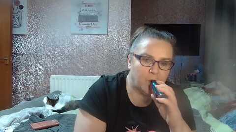 yummymummy39 @ myfreecams on 20240301