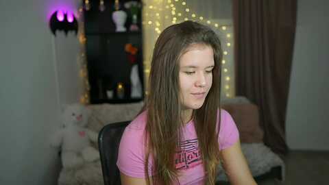 alaina__fox @ myfreecams on 20240302