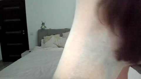 eve___ @ myfreecams on 20240302