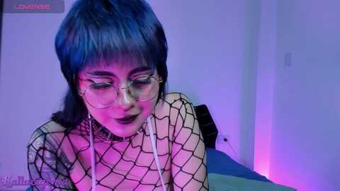 hallucigenia1 @ myfreecams on 20240302