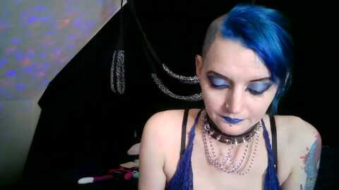 lunaoddwitch @ myfreecams on 20240302