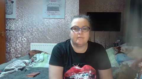 yummymummy39 @ myfreecams on 20240302