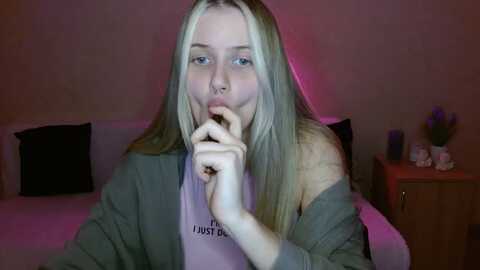 alleiko @ myfreecams on 20240303