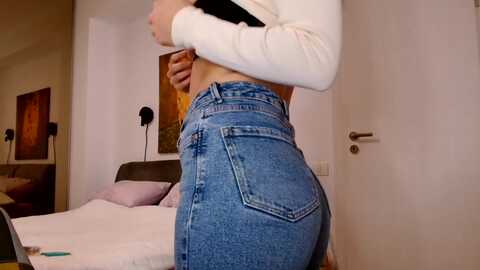 ana_rose @ myfreecams on 20240303