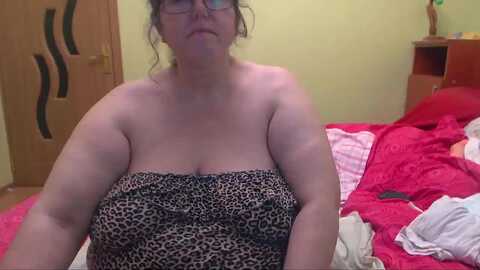 hugetitsshow @ myfreecams on 20240303