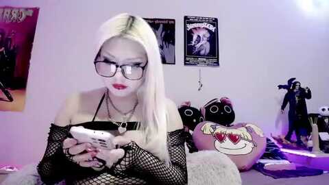 lysergia_ @ myfreecams on 20240303