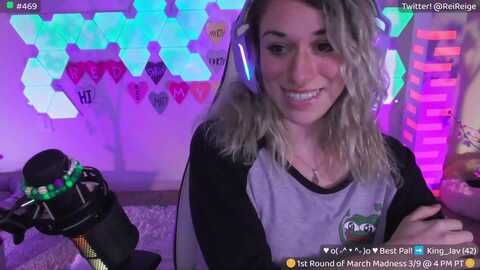 reige @ myfreecams on 20240303