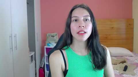 catalina2002 @ myfreecams on 20240304