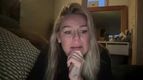 little_l @ myfreecams on 20240304