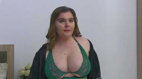 megandevon @ myfreecams on 20240304