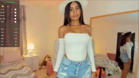 nathaliee_ @ myfreecams on 20240304