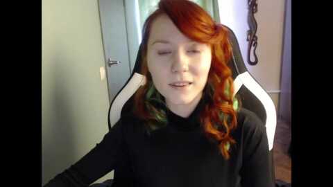 nikifoks18 @ myfreecams on 20240304