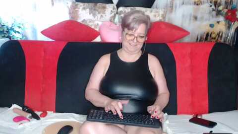 queenpammy @ myfreecams on 20240304