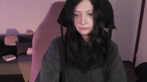 roomtoavoid @ myfreecams on 20240304