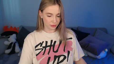 sabrinaviolet @ myfreecams on 20240304