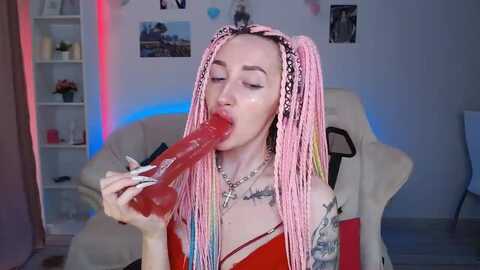 sara_polly @ myfreecams on 20240304