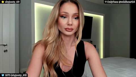yveline @ myfreecams on 20240304