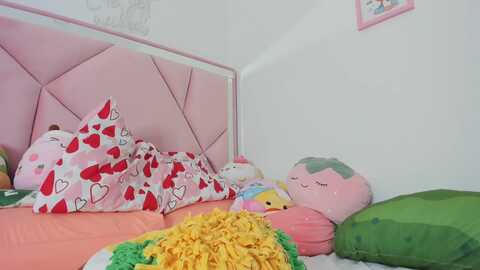 cherrycute666 @ myfreecams on 20240305