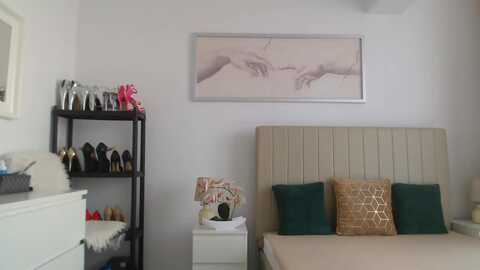 hrystina_ @ myfreecams on 20240305