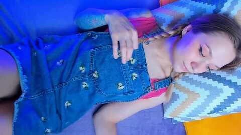 kota_sky @ myfreecams on 20240305