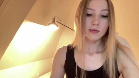 magicelfie @ myfreecams on 20240305