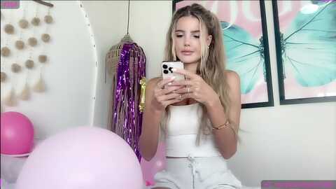 missvictoria @ myfreecams on 20240305