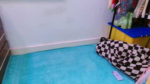 pixie_snow @ myfreecams on 20240305