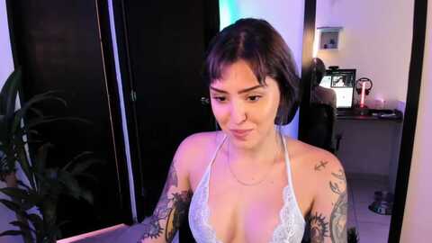 aurorabeckett @ myfreecams on 20240306