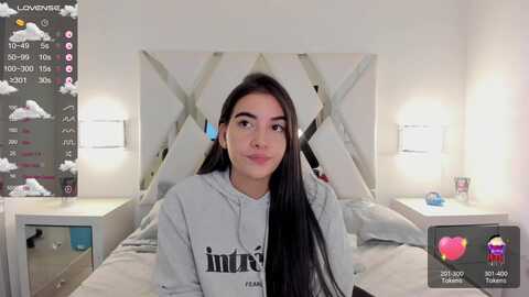 evelynowen1 @ myfreecams on 20240306