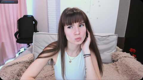 hollymollyy @ myfreecams on 20240306