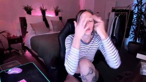 alice_nz @ myfreecams on 20240308