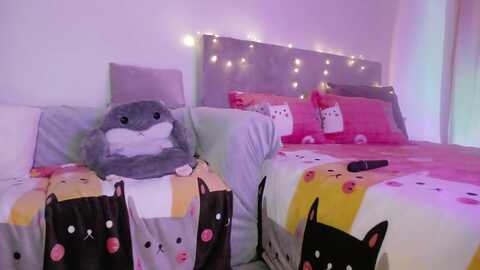 alisiak @ myfreecams on 20240308