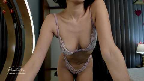 florabella @ myfreecams on 20240308