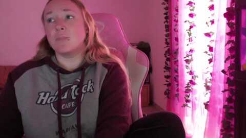 kissica @ myfreecams on 20240308