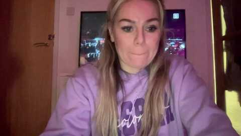 little_l @ myfreecams on 20240308