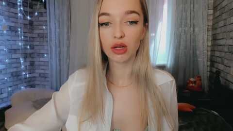 ambri_lili @ myfreecams on 20240309