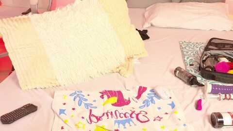 miaparkers @ myfreecams on 20240309