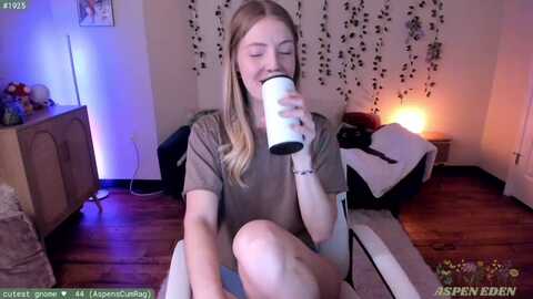 aspeneden @ myfreecams on 20240310
