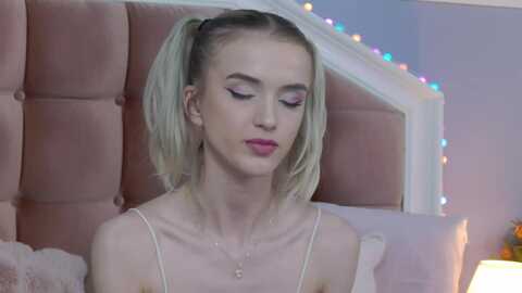 yannajeen @ myfreecams on 20240310