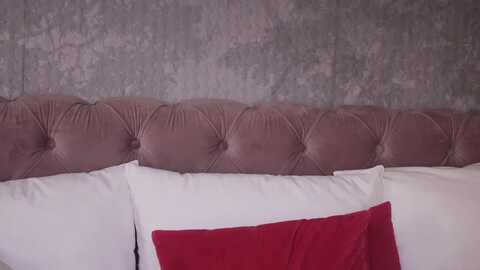 anniestylesx @ myfreecams on 20240311