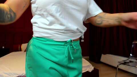 bo0ty_queen_ @ myfreecams on 20240311